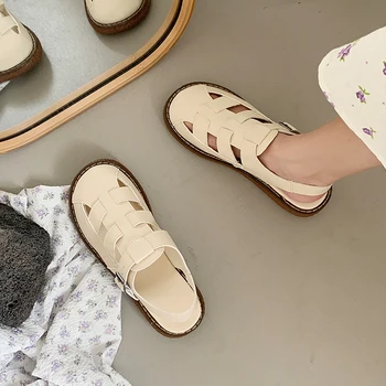 2023 Verano Zapatos de Primavera Dos Somos de Bajos Sandalias de Mujer de Cuero de tacón Bajo de Nuevo Cerrado Niñas Fuera de la PU de la Zapatilla Básica de Goma Fretwor